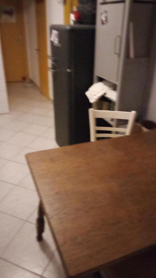 Double Room With Shared Bathroom Split Buitenkant foto